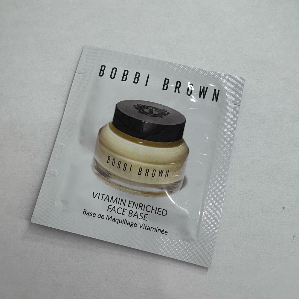 5/$15☀️Bobbi Brown Vitamin Enriched Face Base